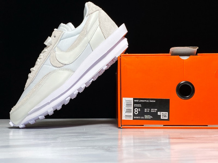 Nike LD Waffle Sacai White Nylon BV0073-101 - CCSHOES