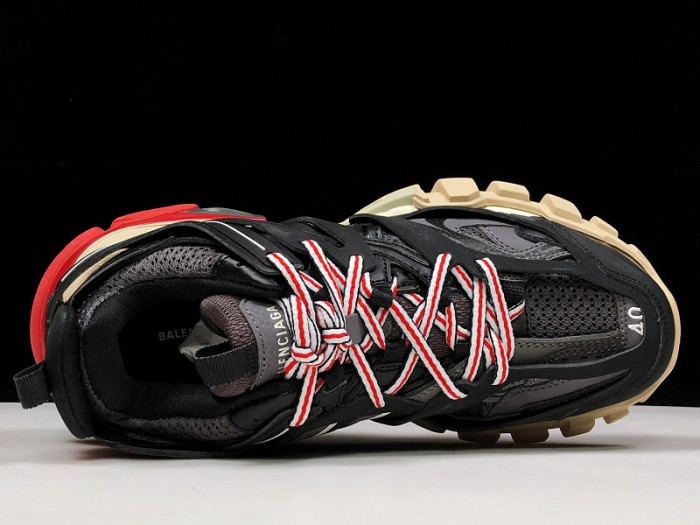 BLCG TRACK TRAINER 'BLACK RED' 542023 W1GB6 1002 - CCSHOES