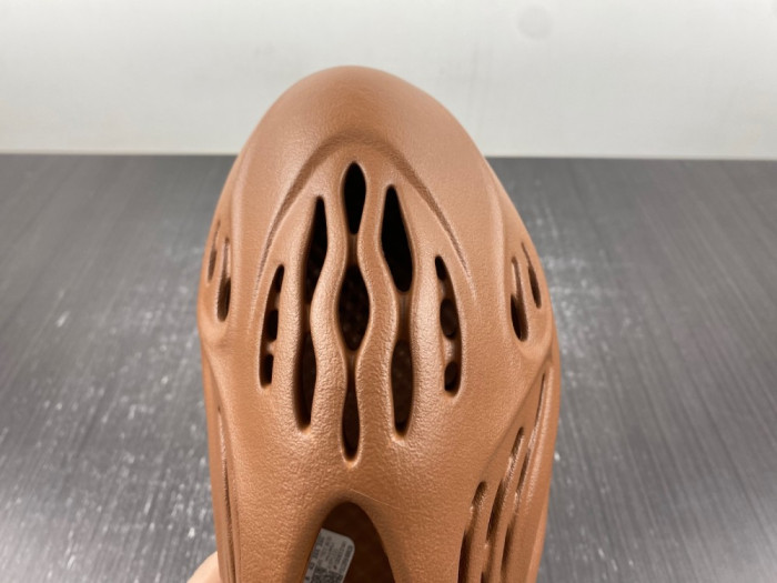 ADIDAS YEEZY FOAM RNNR “Flax” HP5335 - CCSHOES