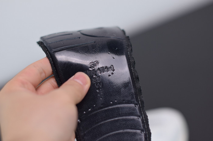 BLCG Track 542436 W3AC1 9010 - CCSHOES