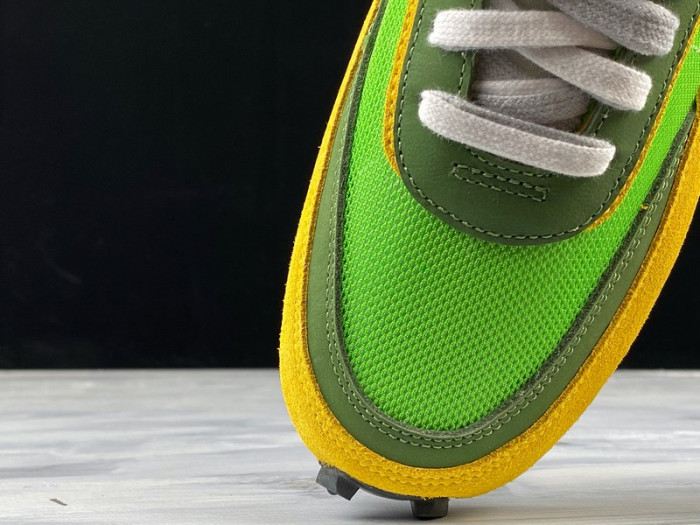 Sacai x Nike LDV Waffle Daybreak Green Multi BV0073-300 - CCSHOES