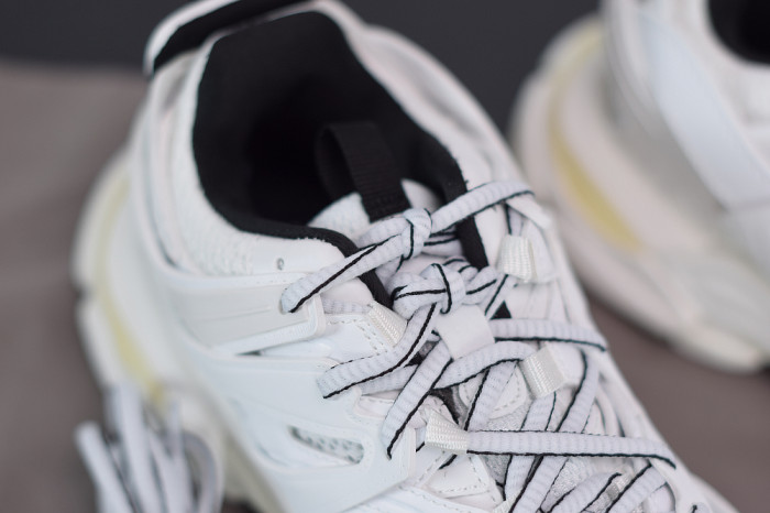 BLCG Track 542436 W3AC1 9010 - CCSHOES