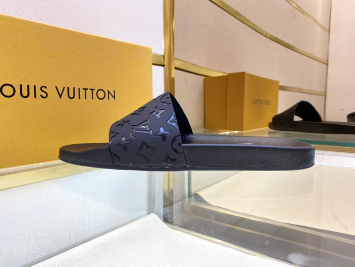 Loui Vuitto SLIPPERS - CCSHOES