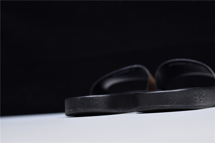 Loui Vuitto SLIPPERS - CCSHOES