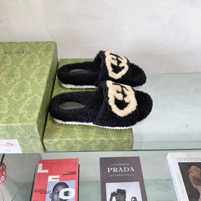 GUCC SLIPPER - CCSHOES