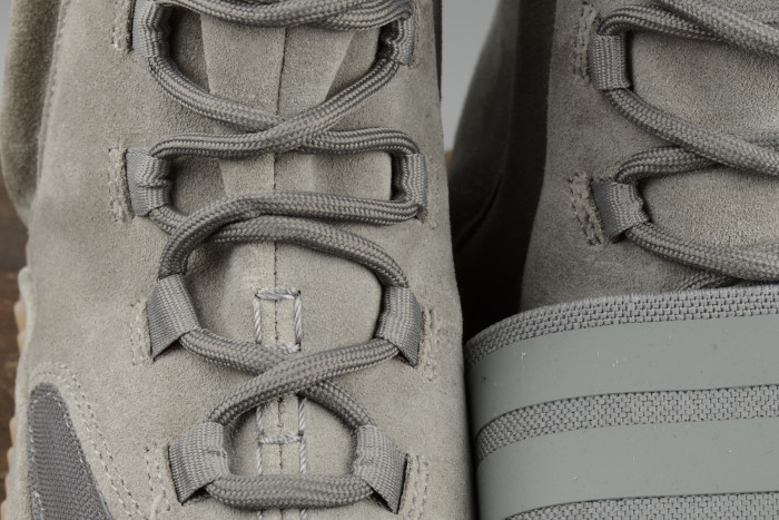 ADIDAS YEEZY 750 BOOST LIGHT GREY GUM GLOW DARK BB1840 - CCSHOES