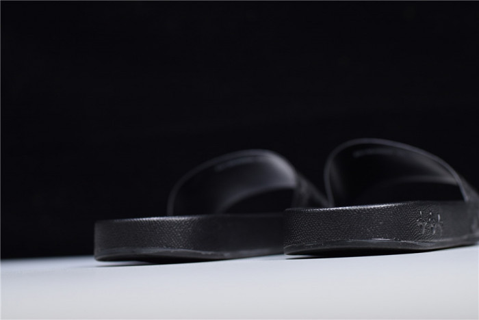 Loui Vuitto SLIPPERS - CCSHOES