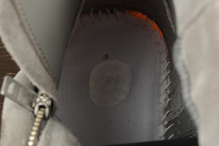 ADIDAS YEEZY 750 BOOST LIGHT GREY GUM GLOW DARK BB1840 - CCSHOES