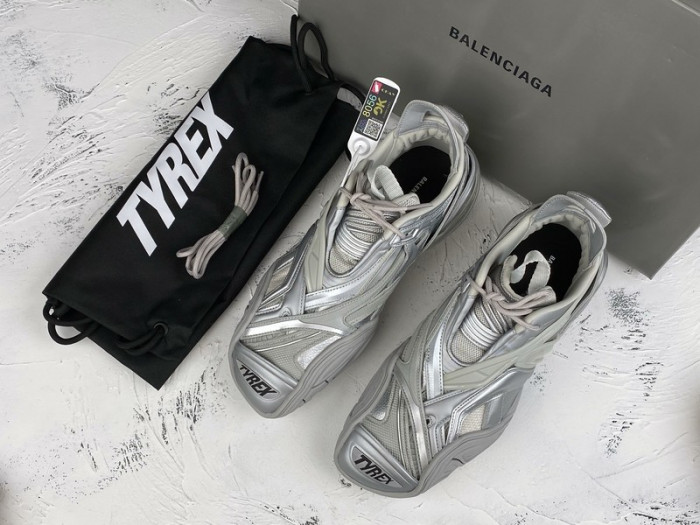 BLCG Tyrex Silver 617517 W2WA1 8100 - CCSHOES