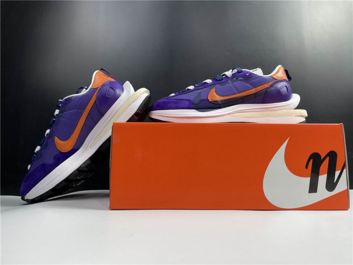 Nike Vaporwaffle sacai Dark Iris DD1875-500 - CCSHOES