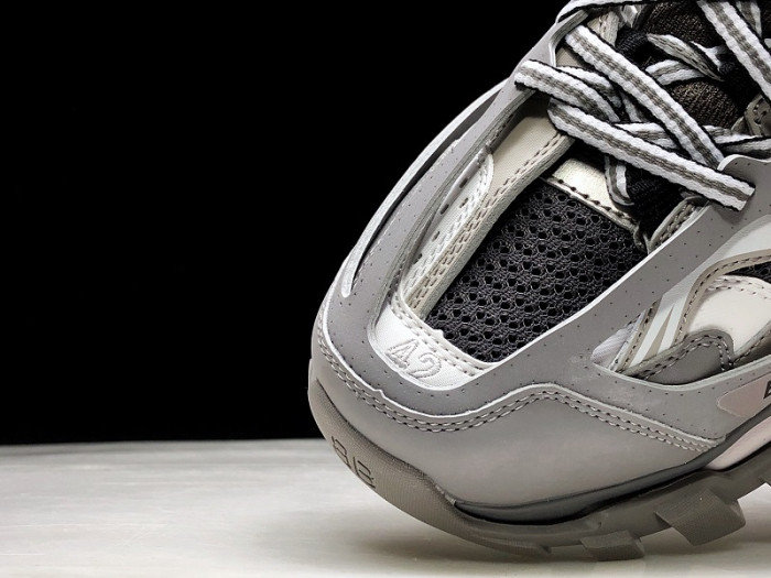 BLCG TRACK TRAINER 'GREY WHITE' 542023 W1GB7 1214 LED - CCSHOES