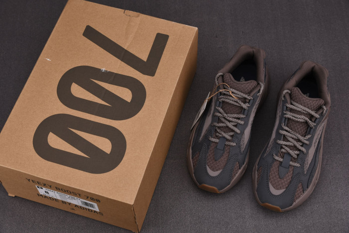 ADIDAS Yeezy Boost 700 V2 'Mauve' GZ0724 - CCSHOES