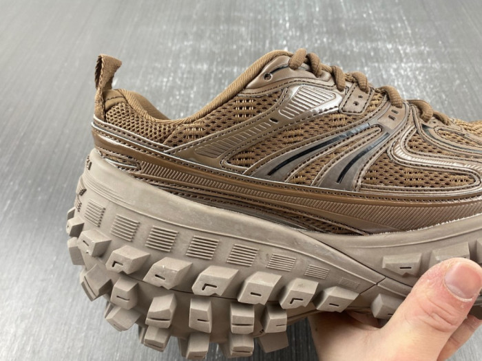 BLCG DEFENDER SNEAKER 685613-W2RB5 2408 - CCSHOES