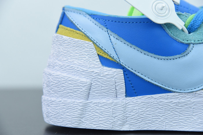 Nike Blazer Low sacai KAWS Blue DM7901-400 - CCSHOES