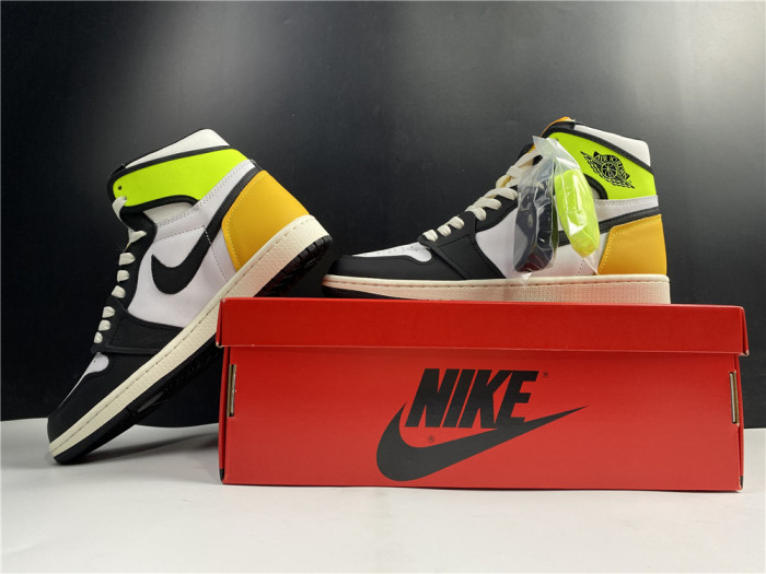 AIR JORDAN 1 RETRO HIGH OG 'VOLT GOLD' 555088-118 - CCSHOES