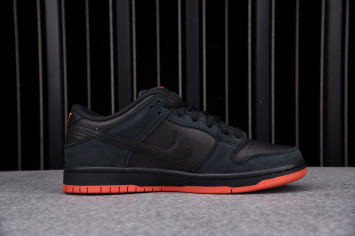 Nike SB Dunk Low Black Pigeon 883232-008 - CCSHOES