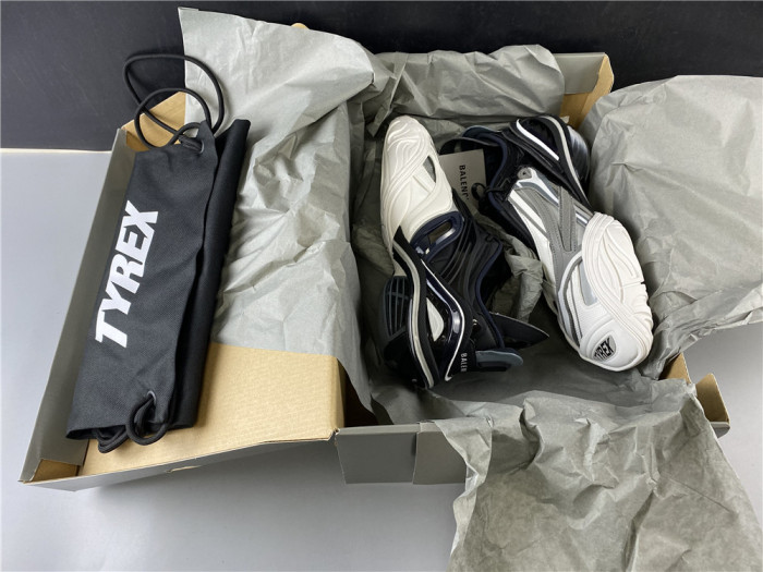 BLCG Two-tone Tyrex Sneaker Black/white 617535 W2CB1 1090 - CCSHOES