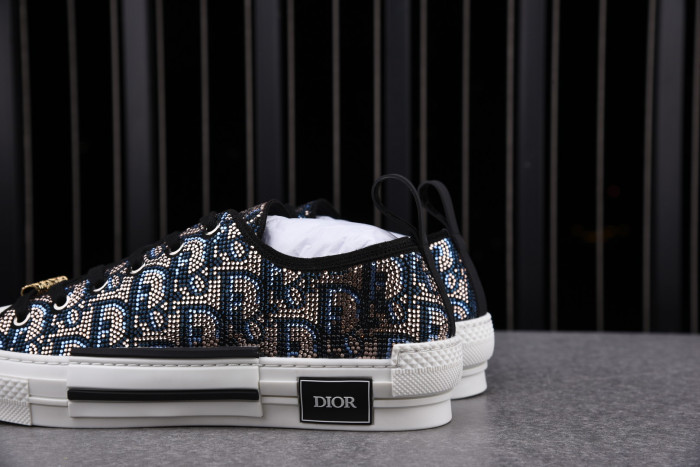 DR Homme Kaws - CCSHOES