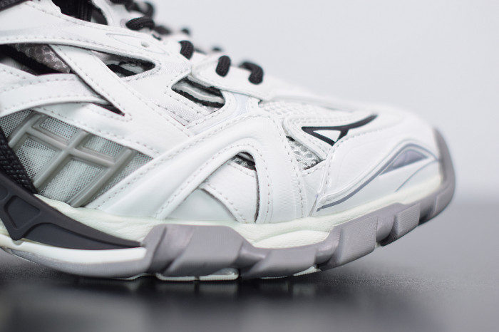 BLCG Track 2 570391 W2GN3 1090 - CCSHOES