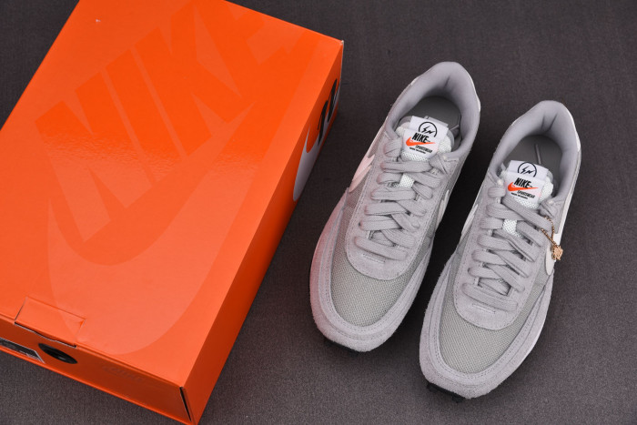 Fragment x Sacai x Nike LDWaffle “Wolf Grey” DH2684-001 - CCSHOES