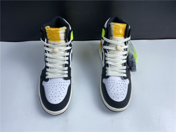 AIR JORDAN 1 RETRO HIGH OG 'VOLT GOLD' 555088-118 - CCSHOES