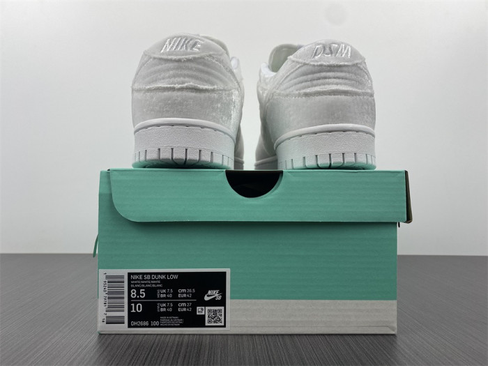 Dover Street Market x Nike Dunk Low “Triple White” DH2686-100 - CCSHOES