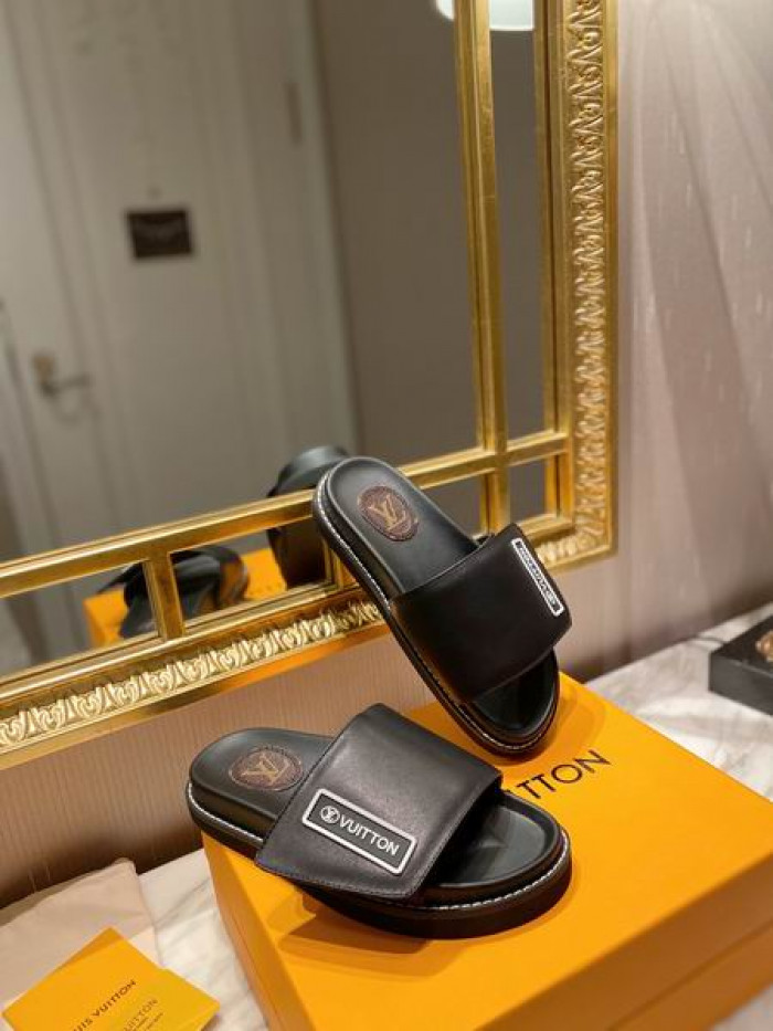LV SLIPPERS - CCSHOES