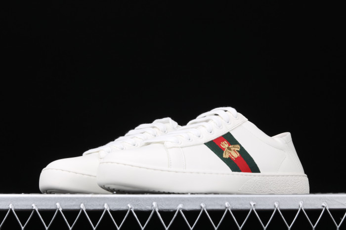 GUCC Ace Embroidered Low-Top Sneaker white with bee ‎429446 02JP0 9064 - CCSHOES