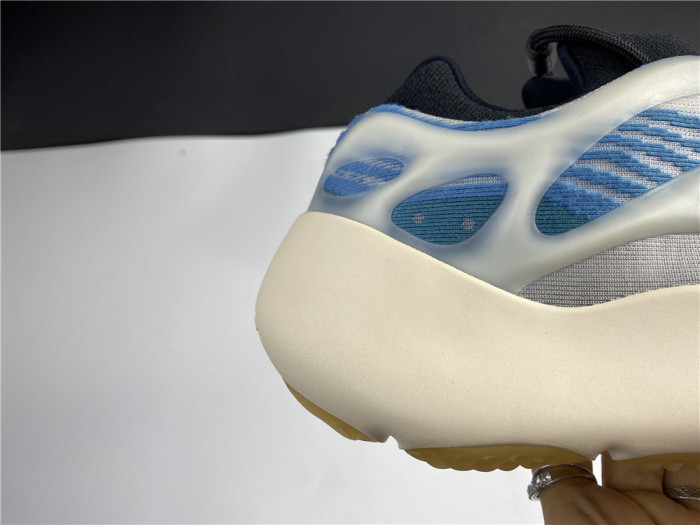 ADIDAS YEEZY 700 V3 GY0260 - CCSHOES