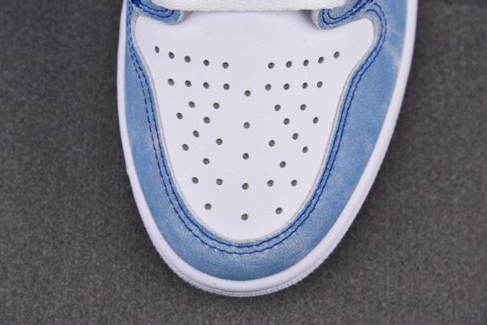 Jordan 1 Retro High OG Hyper Royal 555088-402 - CCSHOES