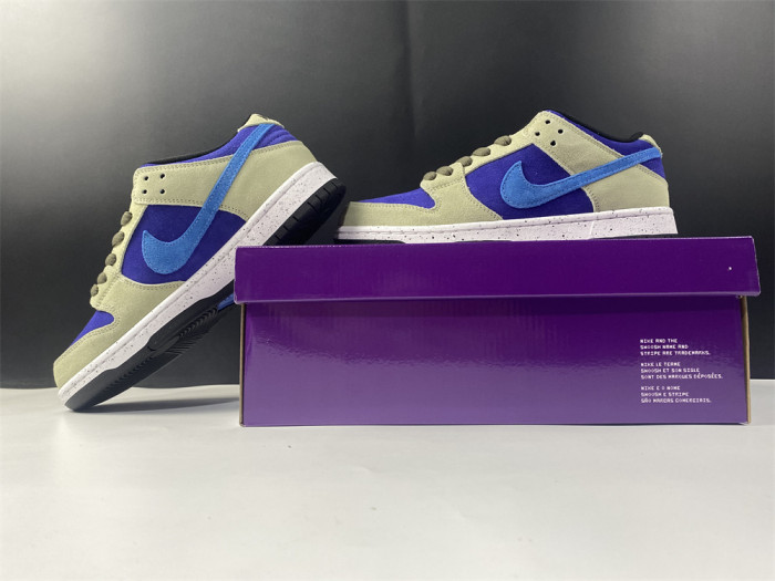 Nike Dunk Low SB Celadon BQ6817-301 - CCSHOES