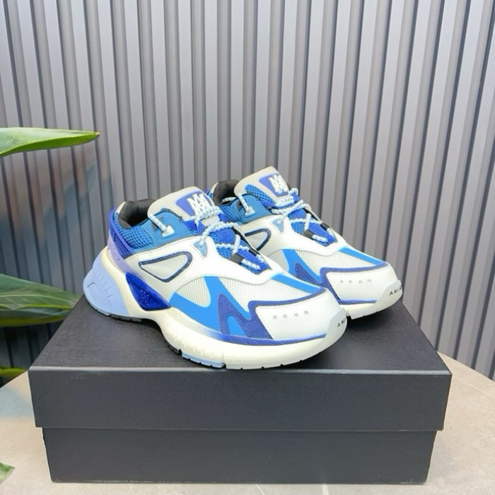 AR1M1 Low-Top Sneaker - CCSHOES