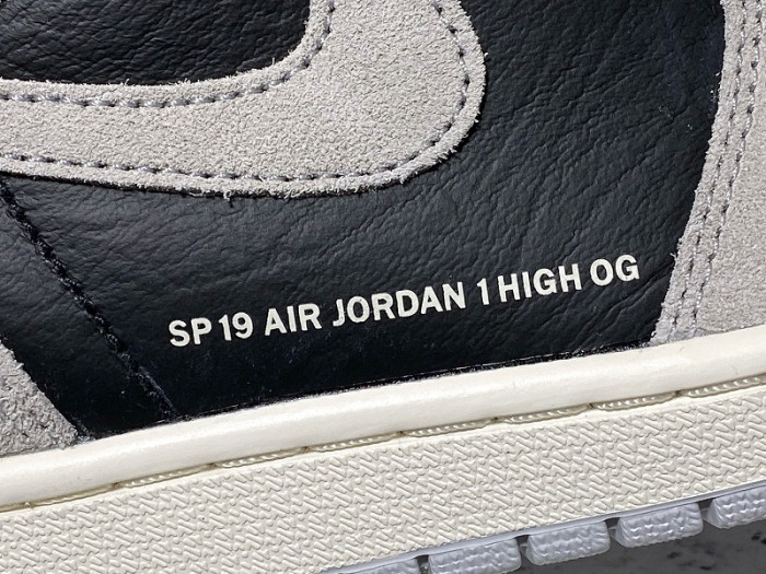 Air Jordan 1 Retro High OG “Neutral Grey” 555088-018 - CCSHOES