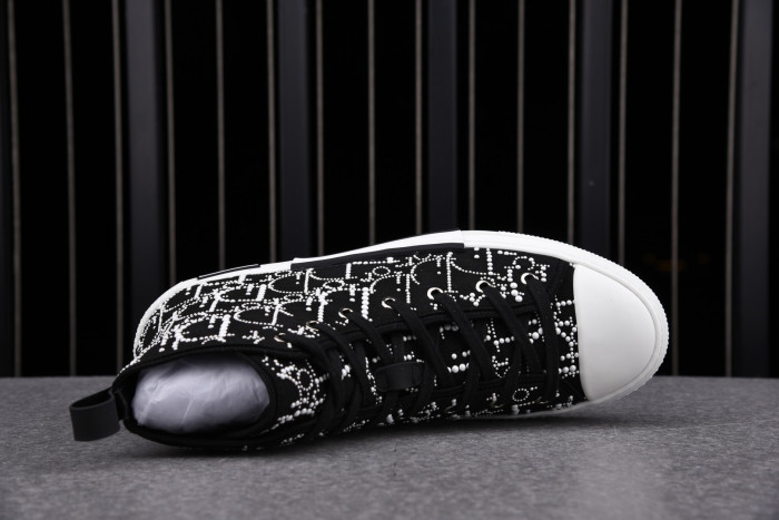 DR Homme Kaws - CCSHOES