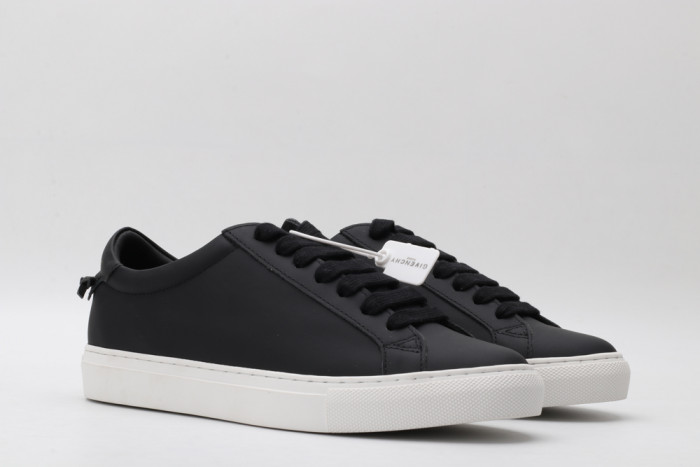 Givench LOW-TOP SNEAKER - CCSHOES