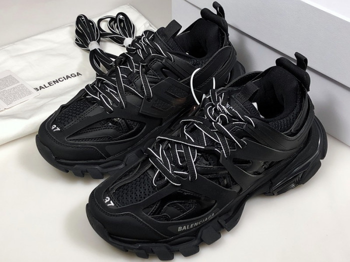 BLCG TRACK TRAINER 'TRIPLE BLACK' 542023 W1GB1 1000 - CCSHOES