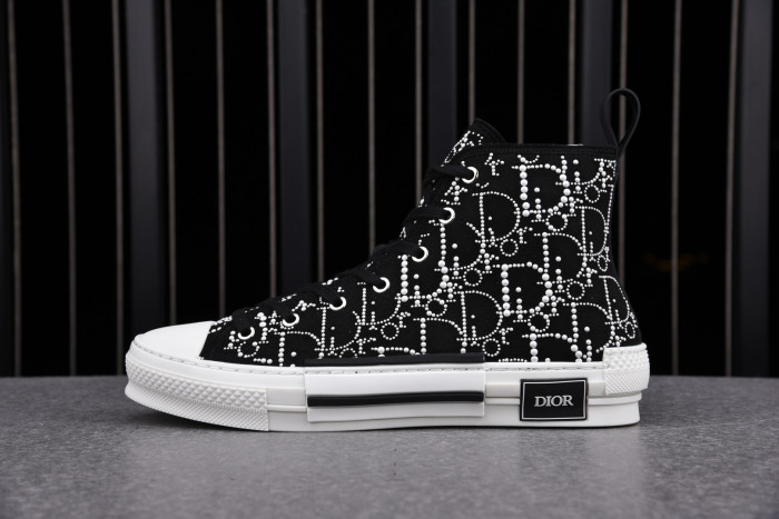 DR Homme Kaws - CCSHOES