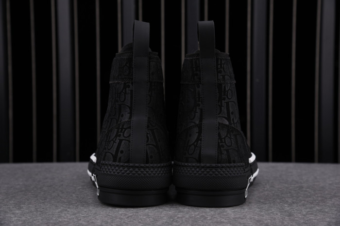 DR Homme Kaws - CCSHOES