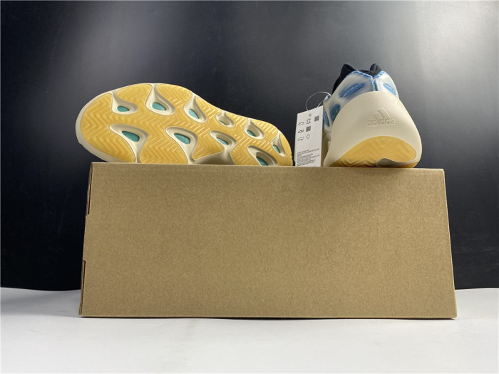 ADIDAS YEEZY 700 V3 GY0260 - CCSHOES