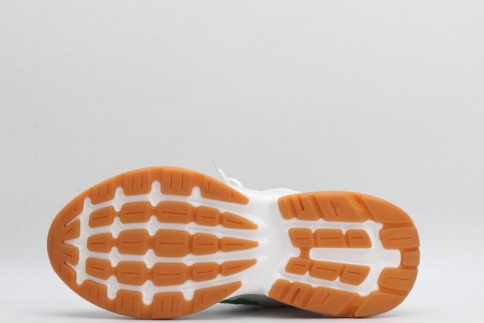 AR1M1 Low-Top Sneaker - CCSHOES