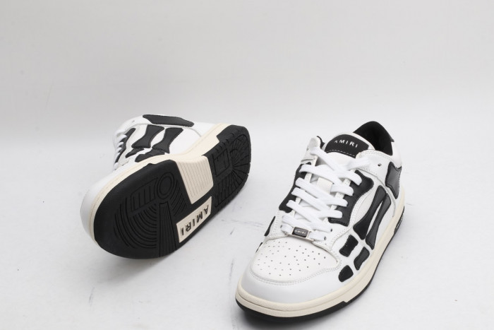 AR1M1 Low-Top Sneaker - CCSHOES