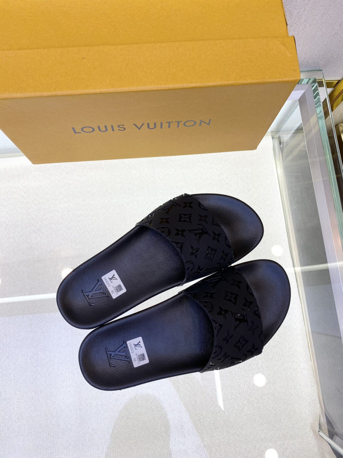 Loui Vuitto SLIPPERS - CCSHOES