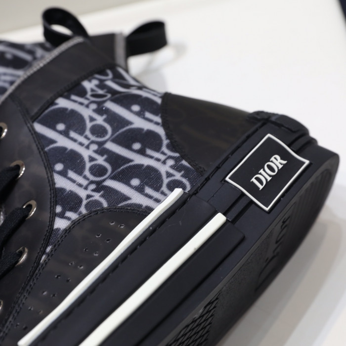 DR B23 Sneakers - CCSHOES