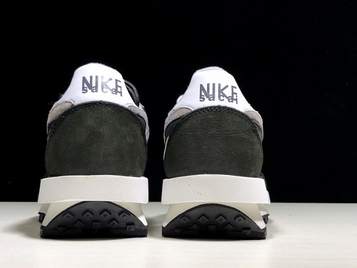 Nike LD Waffle sacai Black BV0073-001 - CCSHOES