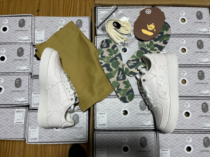 A BATHING APE MARVEL BAPE STA - CCSHOES