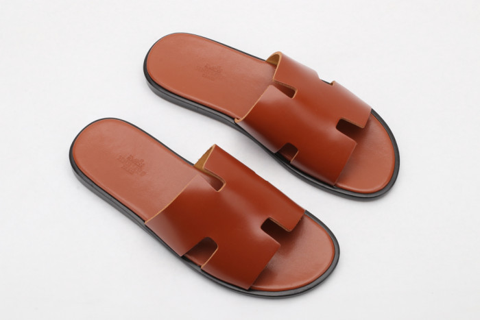Herme Slippers - CCSHOES