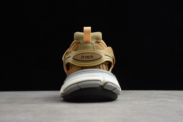 BLCG WMNS TRACK TRAINER 'GOLD' 542436 W2CD1 8000 - CCSHOES