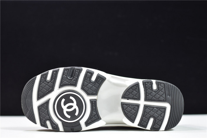 CHNE1 Leather Low Top Sneakers - CCSHOES