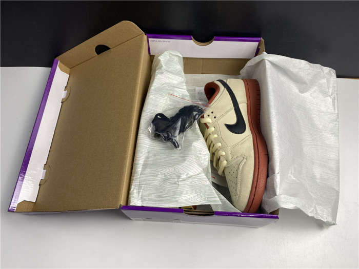 Nike SB Dunk Low Pro Hennessy BQ6817-100 - CCSHOES