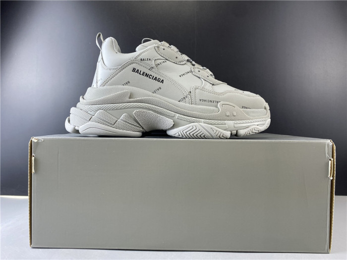 BLCG ALL OVER LOGO TRIPLE S SNEAKER 536737 W2FA1 1210 - CCSHOES